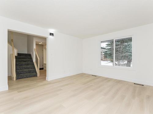 9404 173 Street, Edmonton, AB - Indoor Photo Showing Other Room