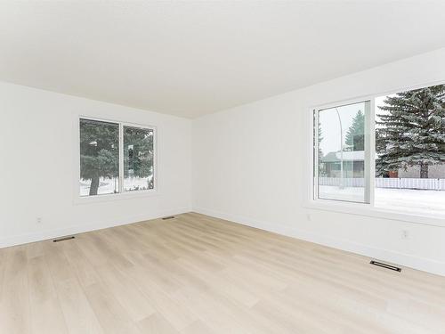 9404 173 Street, Edmonton, AB - Indoor Photo Showing Other Room