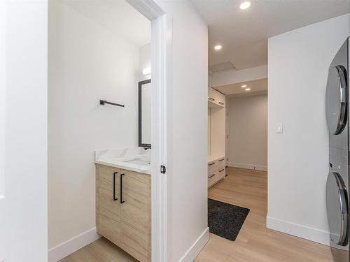 9404 173 Street, Edmonton, AB - Indoor Photo Showing Laundry Room