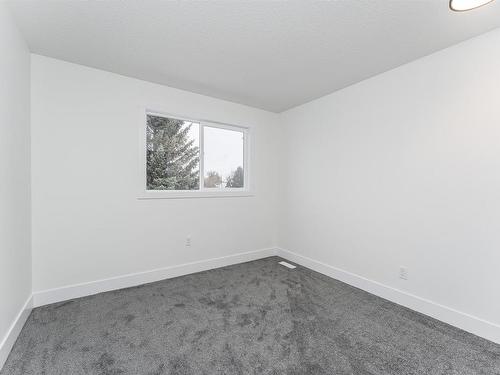 9404 173 Street, Edmonton, AB - Indoor Photo Showing Other Room