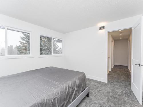 9404 173 Street, Edmonton, AB - Indoor Photo Showing Bedroom