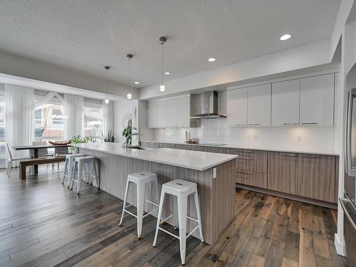 1311 Hainstock Way, Edmonton, AB - Indoor Photo Showing Kitchen With Upgraded Kitchen