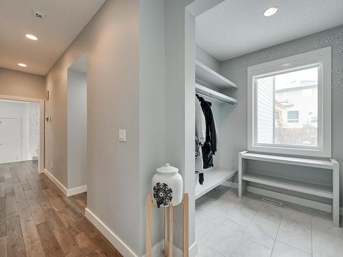 1311 Hainstock Way, Edmonton, AB - Indoor Photo Showing Other Room