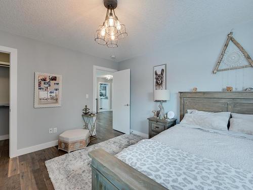 1311 Hainstock Way, Edmonton, AB - Indoor Photo Showing Bedroom