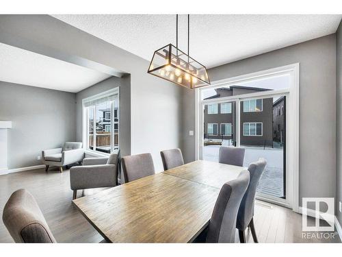 5363 Schonsee Drive, Edmonton, AB - Indoor Photo Showing Dining Room