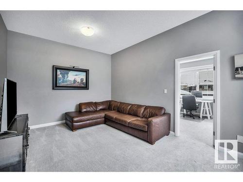 5363 Schonsee Drive, Edmonton, AB - Indoor