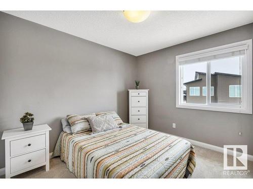 5363 Schonsee Drive, Edmonton, AB - Indoor Photo Showing Bedroom