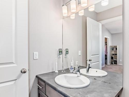 17804 6 Avenue, Edmonton, AB - Indoor Photo Showing Bathroom