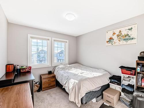 17804 6 Avenue, Edmonton, AB - Indoor Photo Showing Bedroom