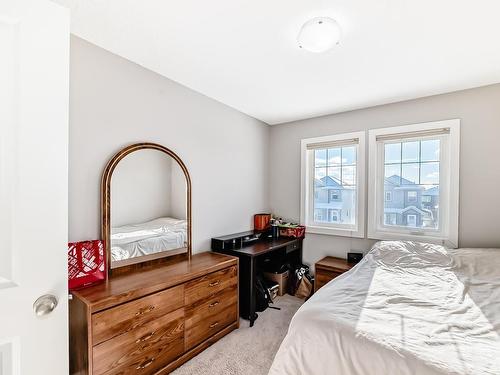 17804 6 Avenue, Edmonton, AB - Indoor Photo Showing Bedroom