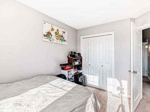 17804 6 Avenue, Edmonton, AB - Indoor Photo Showing Bedroom