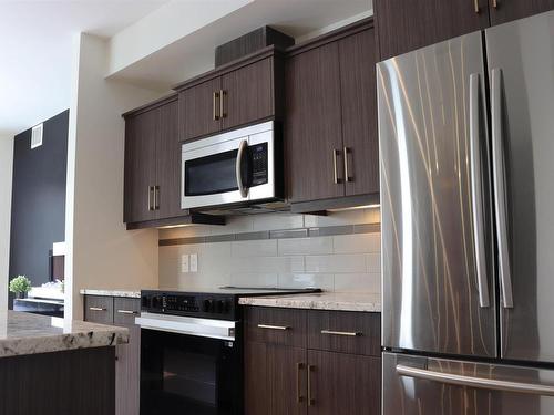 107 10523 123 Street, Edmonton, AB - Indoor Photo Showing Kitchen