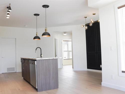 107 10523 123 Street, Edmonton, AB - Indoor Photo Showing Kitchen