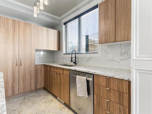 10922 96 Street, Edmonton, AB - Indoor Photo Showing Kitchen