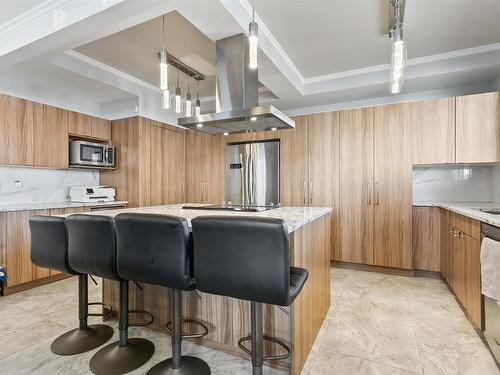 10922 96 Street, Edmonton, AB - Indoor Photo Showing Kitchen