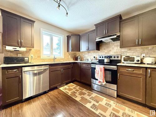 8114 79 Avenue, Edmonton, AB - Indoor Photo Showing Kitchen