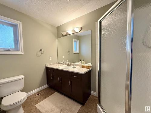 8114 79 Avenue, Edmonton, AB - Indoor Photo Showing Bathroom