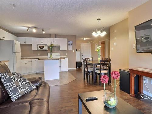 126 11325 83 Street, Edmonton, AB - Indoor