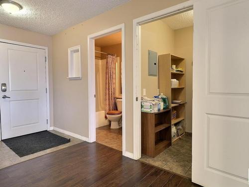 126 11325 83 Street, Edmonton, AB - Indoor Photo Showing Other Room