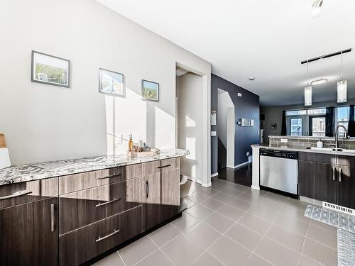 120 603 Watt Boulevard, Edmonton, AB - Indoor Photo Showing Kitchen