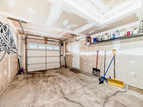 120 603 Watt Boulevard, Edmonton, AB - Indoor Photo Showing Garage