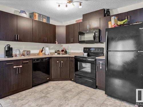 142 301 Clareview Station Drive, Edmonton, AB - Indoor Photo Showing Kitchen