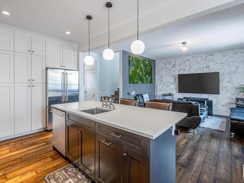 7904 Summerside Grande Boulevard, Edmonton, AB - Indoor Photo Showing Kitchen With Upgraded Kitchen