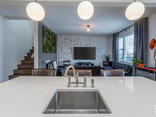 7904 Summerside Grande Boulevard, Edmonton, AB - Indoor Photo Showing Kitchen