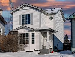 15039 135 Street  Edmonton, AB T6V 1M9