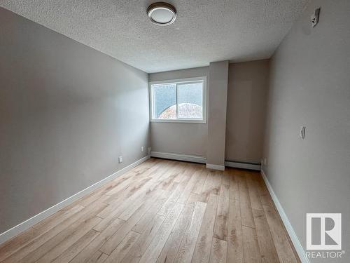 9219 111 Avenue, Edmonton, AB - Indoor Photo Showing Other Room