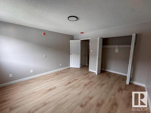 9219 111 Avenue, Edmonton, AB - Indoor Photo Showing Other Room