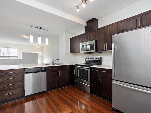 84 1623 Towne Centre Boulevard, Edmonton, AB - Indoor Photo Showing Kitchen With Double Sink With Upgraded Kitchen