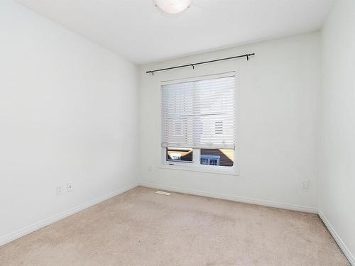 84 1623 Towne Centre Boulevard, Edmonton, AB - Indoor Photo Showing Other Room