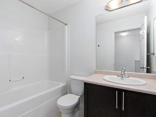 84 1623 Towne Centre Boulevard, Edmonton, AB - Indoor Photo Showing Bathroom