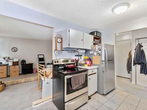 202 11907 81 Street, Edmonton, AB - Indoor Photo Showing Kitchen