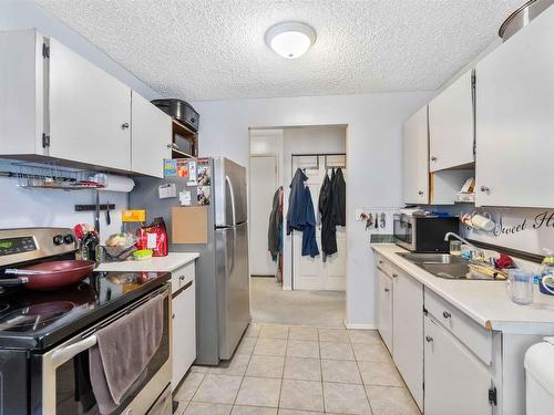 202 11907 81 Street, Edmonton, AB - Indoor Photo Showing Kitchen