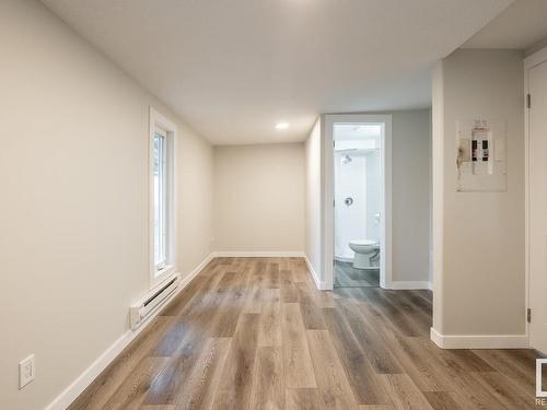 23 The Pkwy, Edmonton, AB - Indoor Photo Showing Other Room