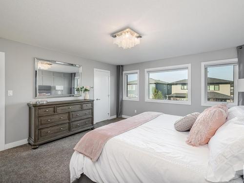 2252 Kelly Crescent, Edmonton, AB - Indoor Photo Showing Bedroom