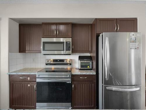 2004 32 Street, Edmonton, AB - Indoor Photo Showing Kitchen