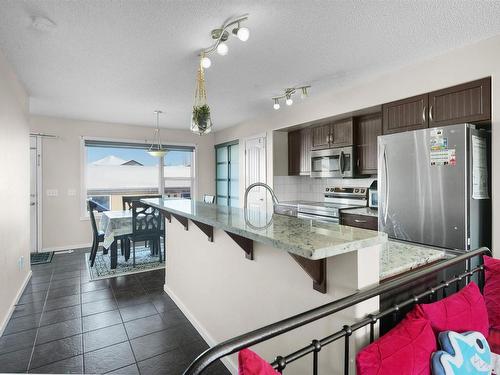 2004 32 Street, Edmonton, AB - Indoor Photo Showing Kitchen With Upgraded Kitchen