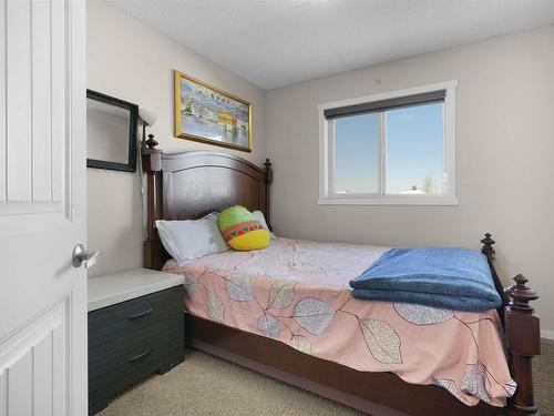 2004 32 Street, Edmonton, AB - Indoor Photo Showing Bedroom