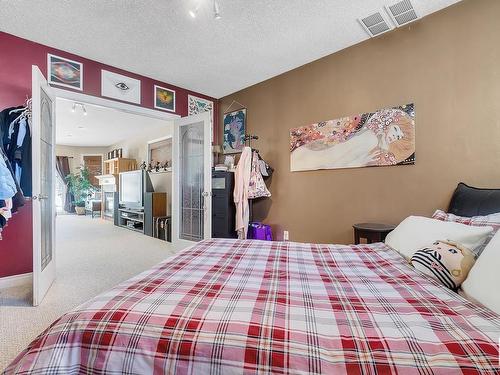 16127 76 Street, Edmonton, AB - Indoor Photo Showing Bedroom