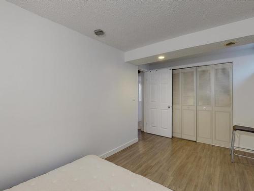 15004 88 Street, Edmonton, AB - Indoor Photo Showing Bedroom