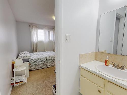 15004 88 Street, Edmonton, AB - Indoor Photo Showing Bathroom