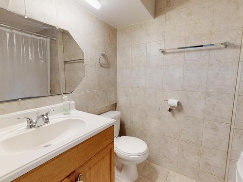 15004 88 Street, Edmonton, AB - Indoor Photo Showing Bathroom