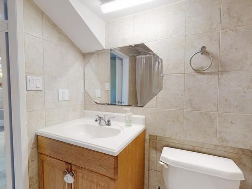 15004 88 Street, Edmonton, AB - Indoor Photo Showing Bathroom