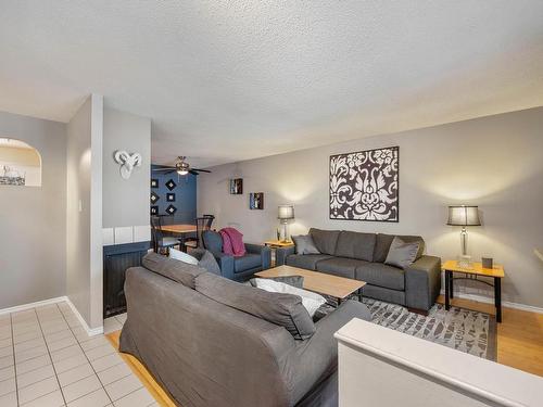 5778 172 Street, Edmonton, AB - Indoor Photo Showing Living Room