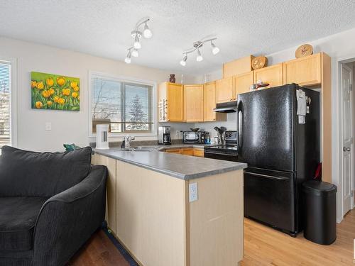 34 451 Hyndman Crescent, Edmonton, AB - Indoor Photo Showing Kitchen With Double Sink