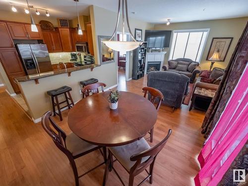 240 2503 Hanna Crescent, Edmonton, AB - Indoor Photo Showing Dining Room