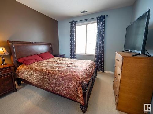 240 2503 Hanna Crescent, Edmonton, AB - Indoor Photo Showing Bedroom